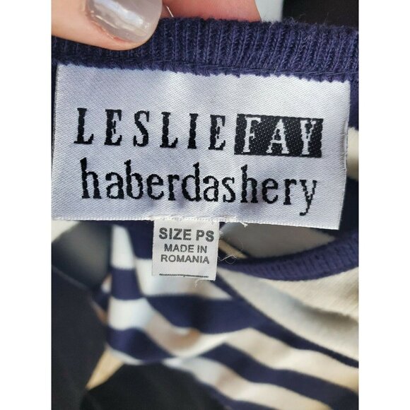 Vtg 80s Sweater Small Red White & Blue Nautical Sailor Anchor Stars Short Sleeve - Picture 3 of 4